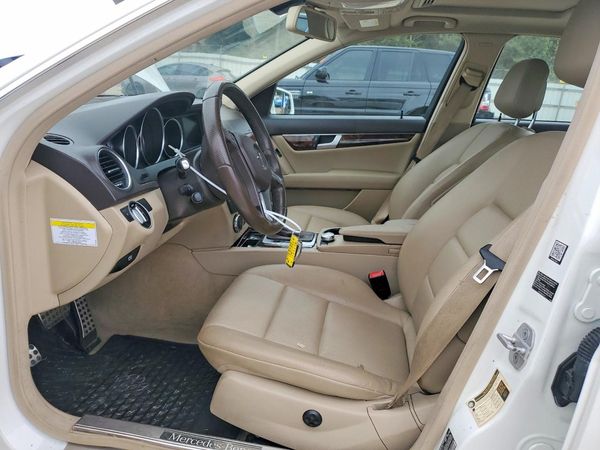 2013 MERCEDES-BENZ C C300 — DENT