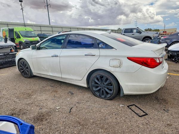 2012 HYUNDAI SONATA Middle level