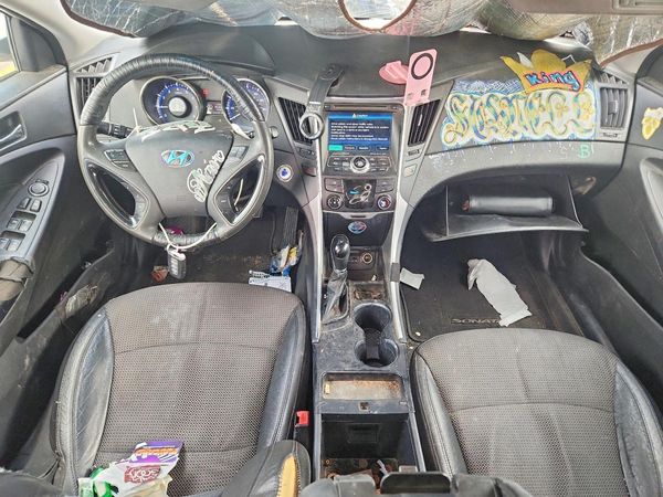 2012 HYUNDAI SONATA Middle level