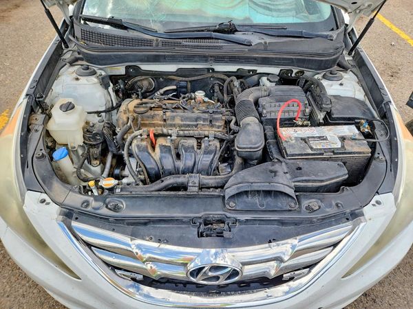 2012 HYUNDAI SONATA Middle level