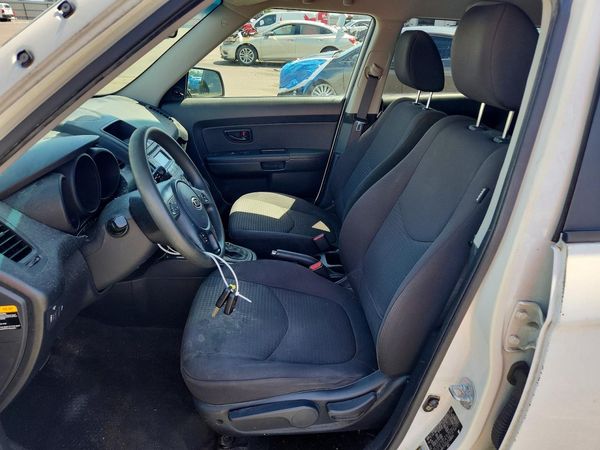 2012 KIA SOUL GL — DENT