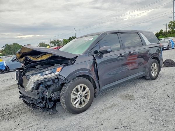 2023 KIA CARNIVAL — Front 3/4