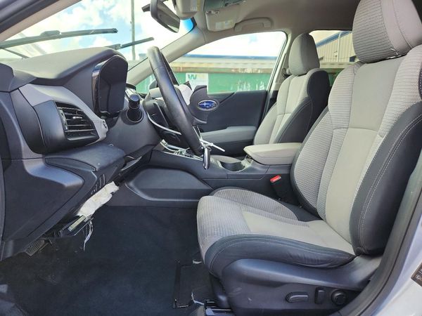 2022 SUBARU OUTBACK — DENT