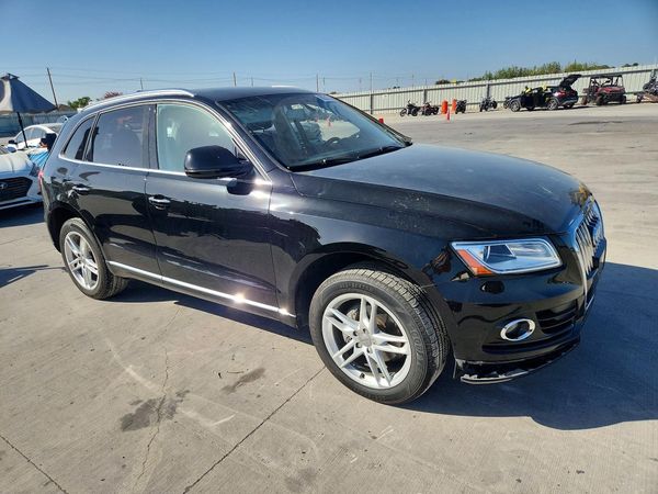 2017 AUDI Q5 — Passenger 3/4