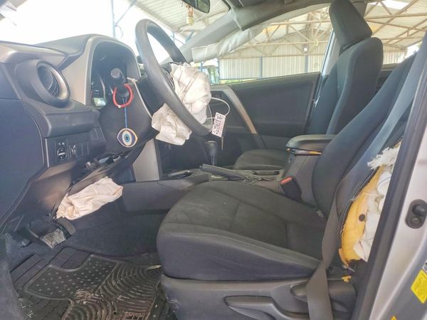2016 TOYOTA RAV4 — DENT