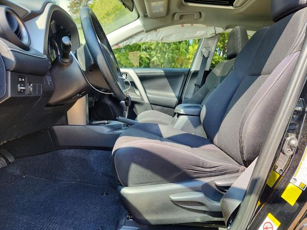 2016 TOYOTA RAV4 XLE (M Grade) — DENT