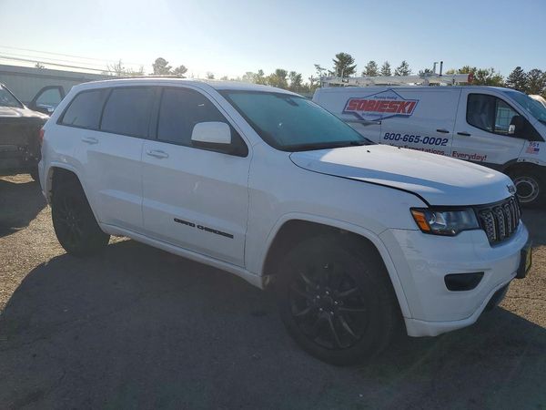 2020 JEEP CHEROKEE — Passenger 3/4