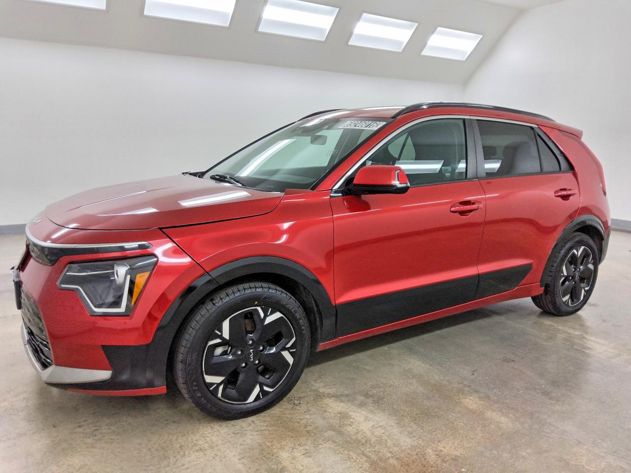2023 KIA NIRO Wind — Front 3/4