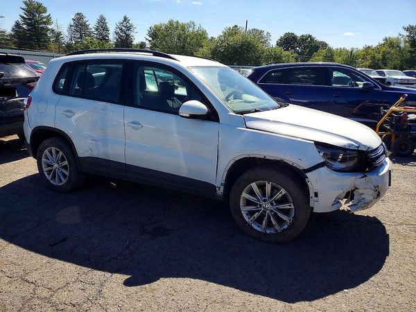 2017 VOLKSWAGEN TIGUAN