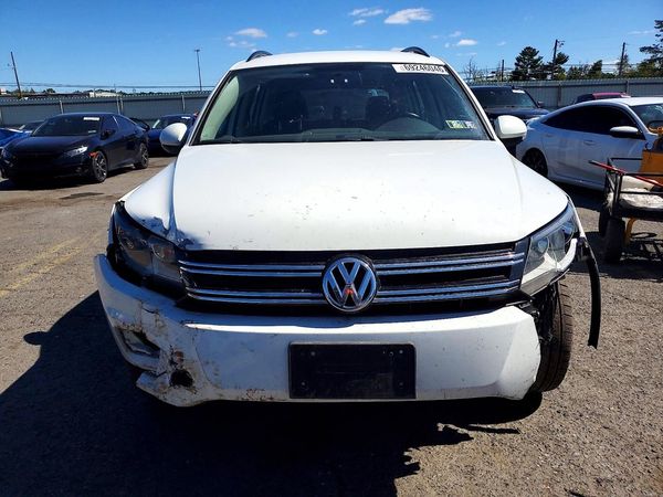 2017 VOLKSWAGEN TIGUAN