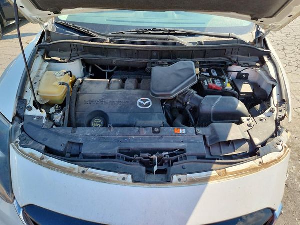 2013 MAZDA CX-9 Touring/GS — Engine bay