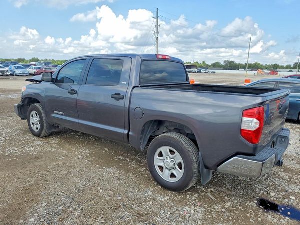 2017 TOYOTA TUNDRA SR5