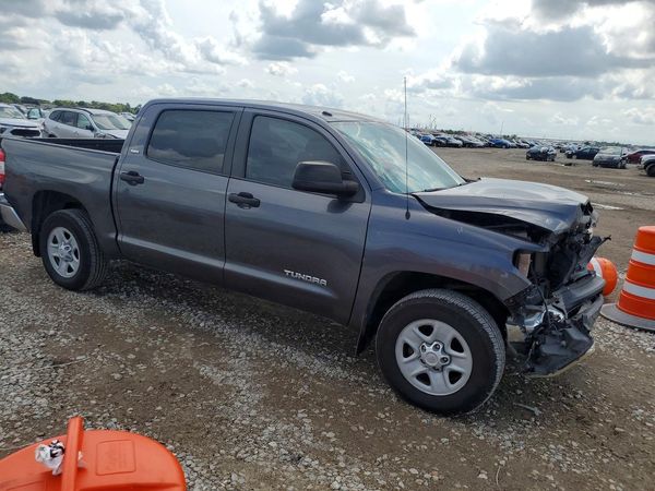2017 TOYOTA TUNDRA SR5