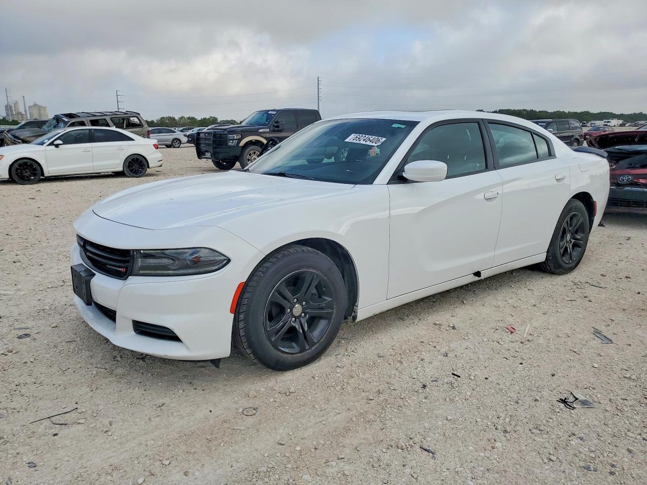 2019 DODGE CHARGER — Front 3/4