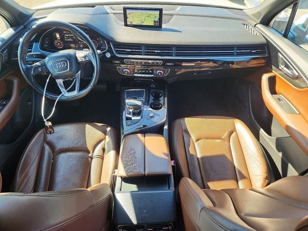 2017 AUDI Q7 quattro Prestige