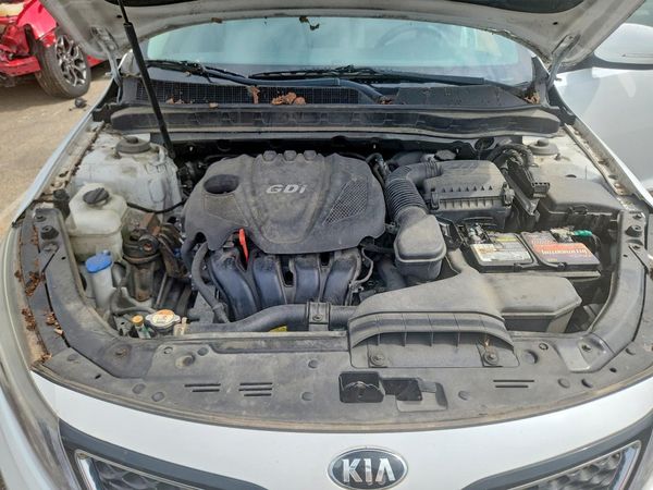 2015 KIA OPTIMA GL(Middle-low grade) — Engine bay