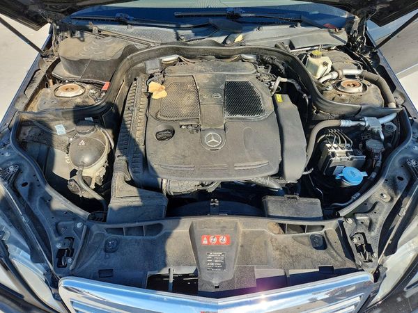 2012 MERCEDES-BENZ E E350 — Engine bay