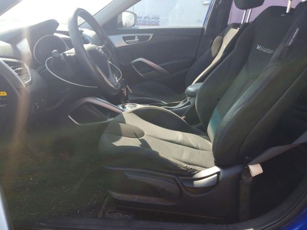 2012 HYUNDAI VELOSTER — DENT