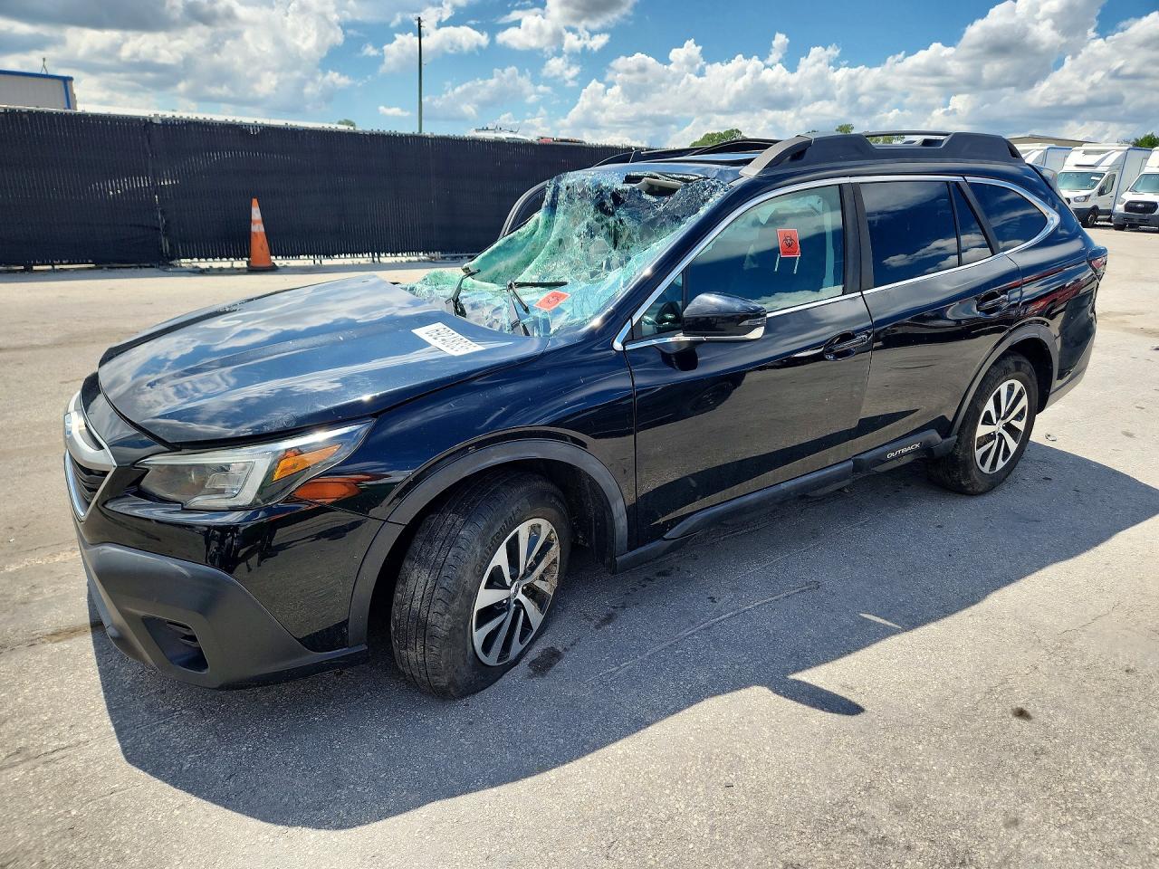 2020 SUBARU OUTBACK Premium+M/R+NAVI — Front 3/4