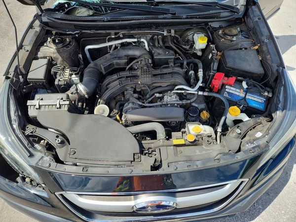 2020 SUBARU OUTBACK Premium+M/R+NAVI — Engine bay