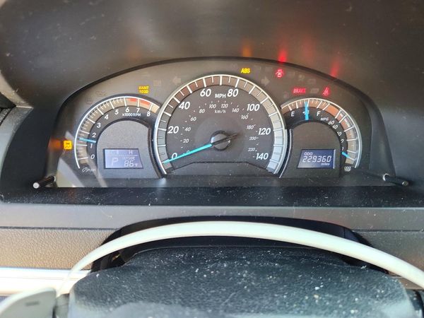 2012 TOYOTA CAMRY