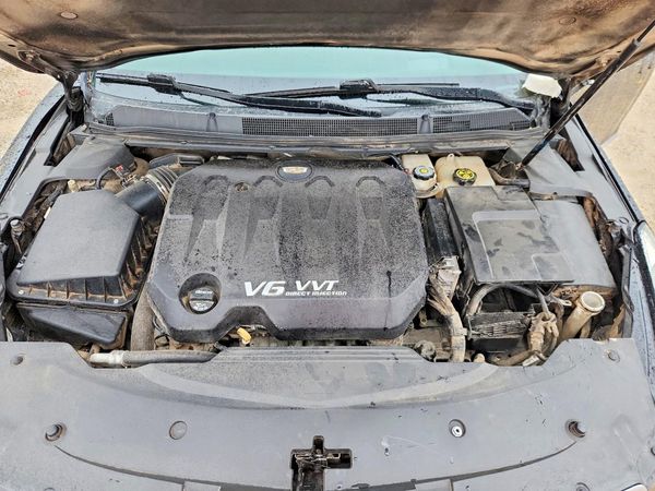 2018 CADILLAC XTS Premium Luxury — Engine bay