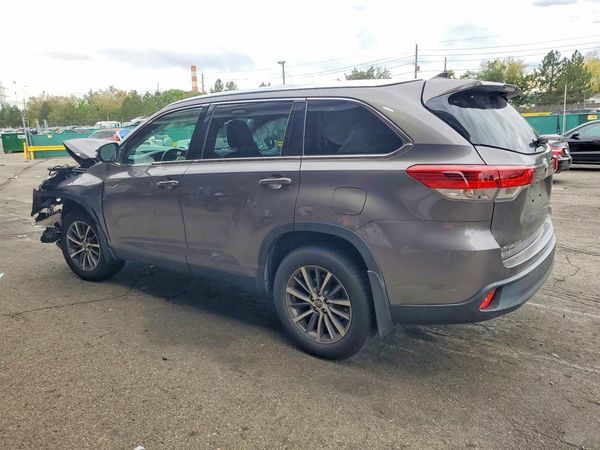 2019 TOYOTA HIGHLANDER SE/XLE — DSRA
