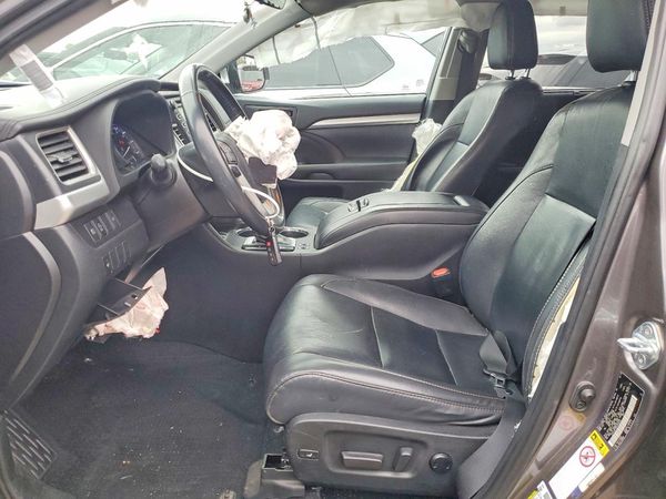 2019 TOYOTA HIGHLANDER SE/XLE — DENT