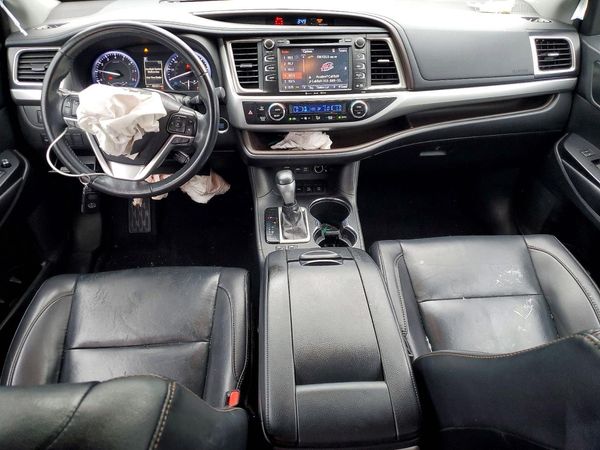 2019 TOYOTA HIGHLANDER SE/XLE — CKPT