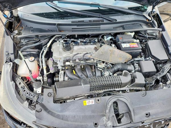 2022 TOYOTA COROLLA — Engine bay