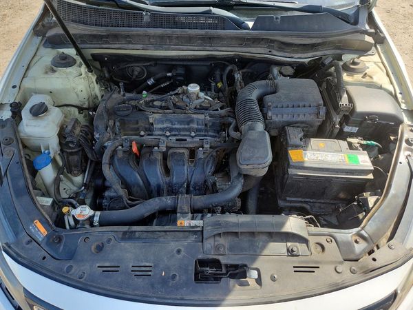 2015 KIA OPTIMA — Engine bay