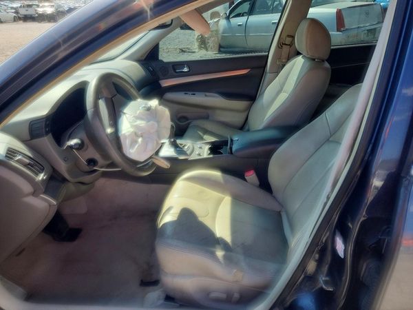 2013 INFINITI G37 — DENT