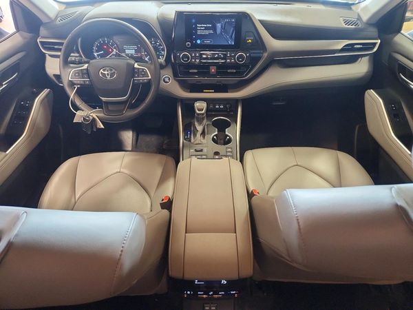 2024 TOYOTA HIGHLANDER