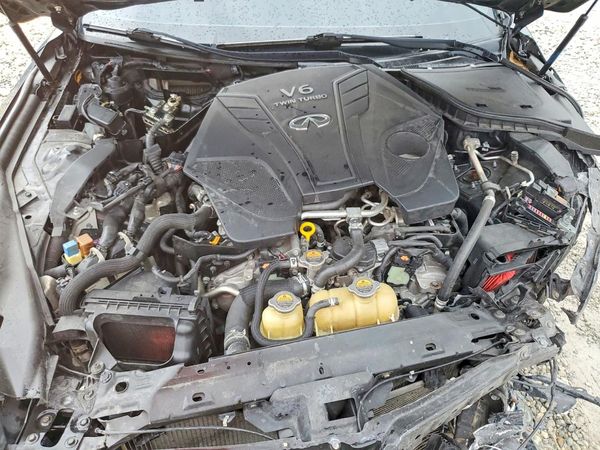 2020 INFINITI Q50 — Engine bay