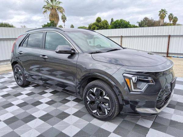 2024 KIA NIRO Wind — Passenger 3/4