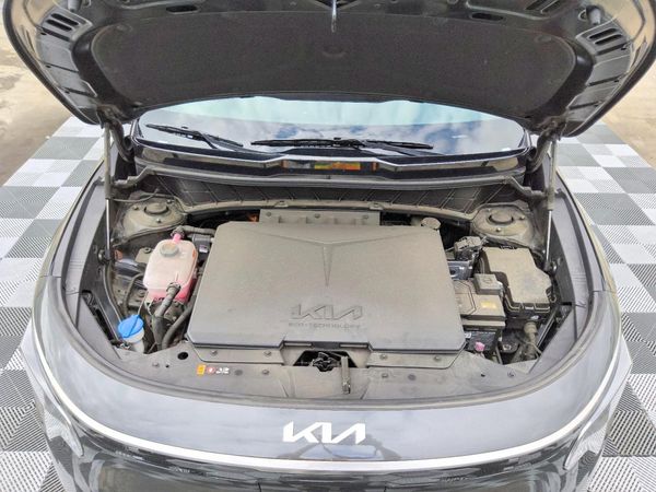 2024 KIA NIRO Wind — Engine bay