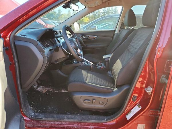 2020 NISSAN ROGUE — DENT