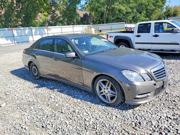 2013 MERCEDES-BENZ E-CLASS E350 4-MATIC — Passenger 3/4