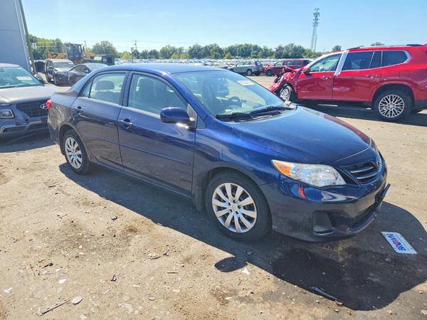 2013 TOYOTA COROLLA — Passenger 3/4