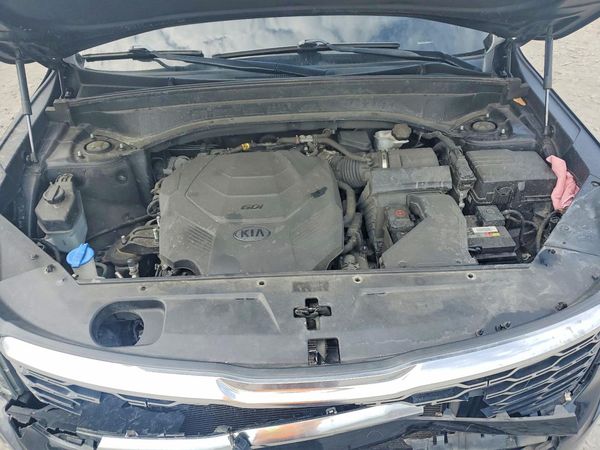 2020 KIA TELLURIDE — Engine bay