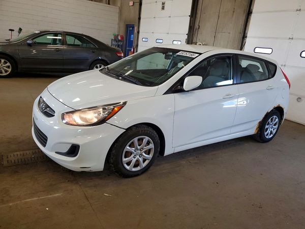 2014 HYUNDAI ACCENT — DSFA — Front 3/4