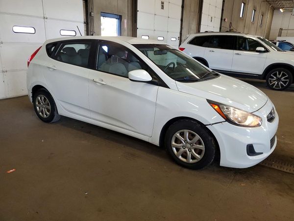 2014 HYUNDAI ACCENT 5DR GS / 4DR GLS — Passenger 3/4