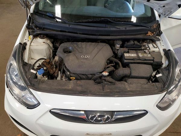 2014 HYUNDAI ACCENT 5DR GS / 4DR GLS — Engine bay