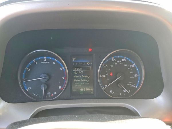 2018 TOYOTA RAV4 Adventure/XLE — ODOM