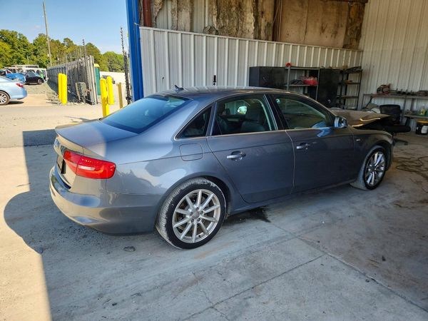 2016 AUDI A4 Premium