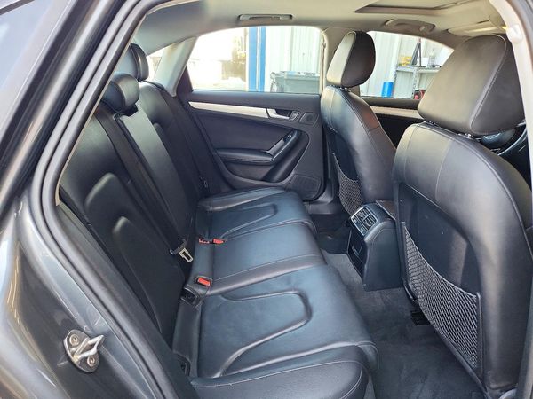 2016 AUDI A4 Premium