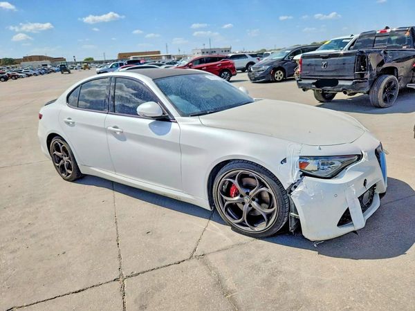 2017 ALFA ROMEO GIULIA TI RWD — Passenger 3/4