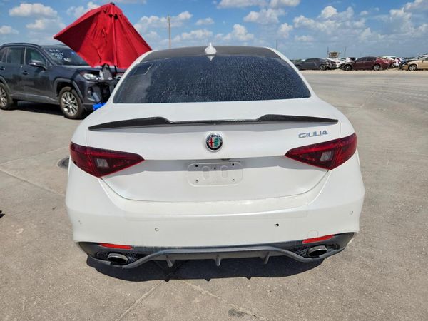 2017 ALFA ROMEO GIULIA TI RWD — DIRR