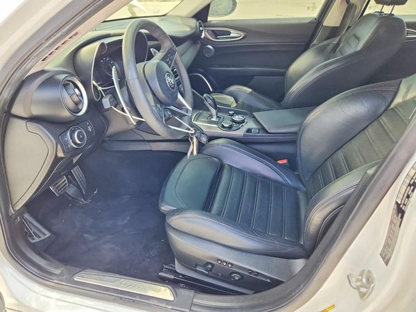 2017 ALFA ROMEO GIULIA TI RWD — DENT