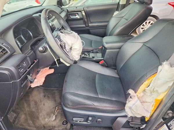 2018 TOYOTA 4RUNNER — DENT